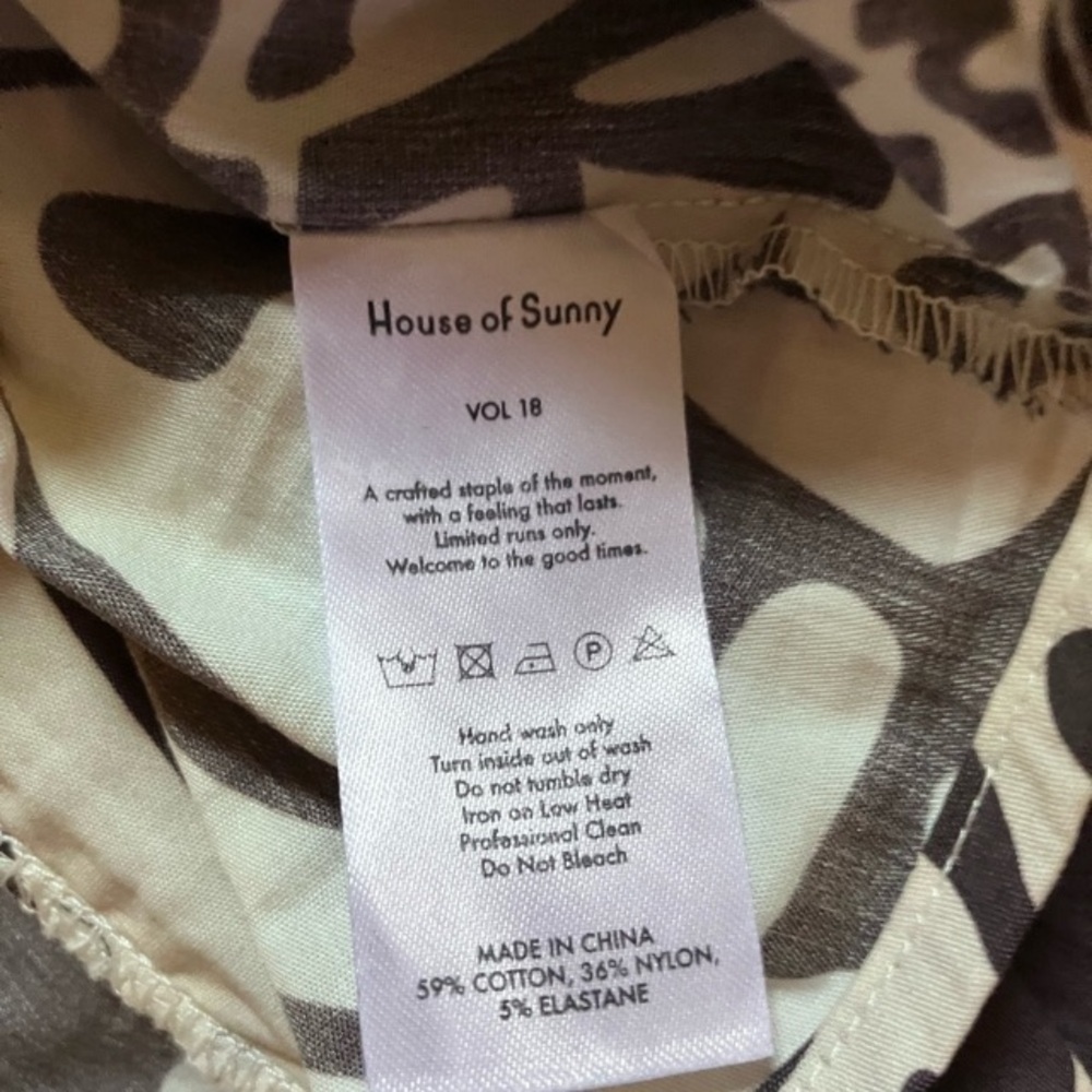 House of Sunny Scooby Party
Top Sz 4 - Picture 14 of 16
